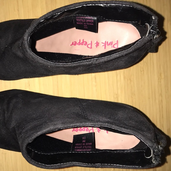 High heel black booties - Picture 3 of 3